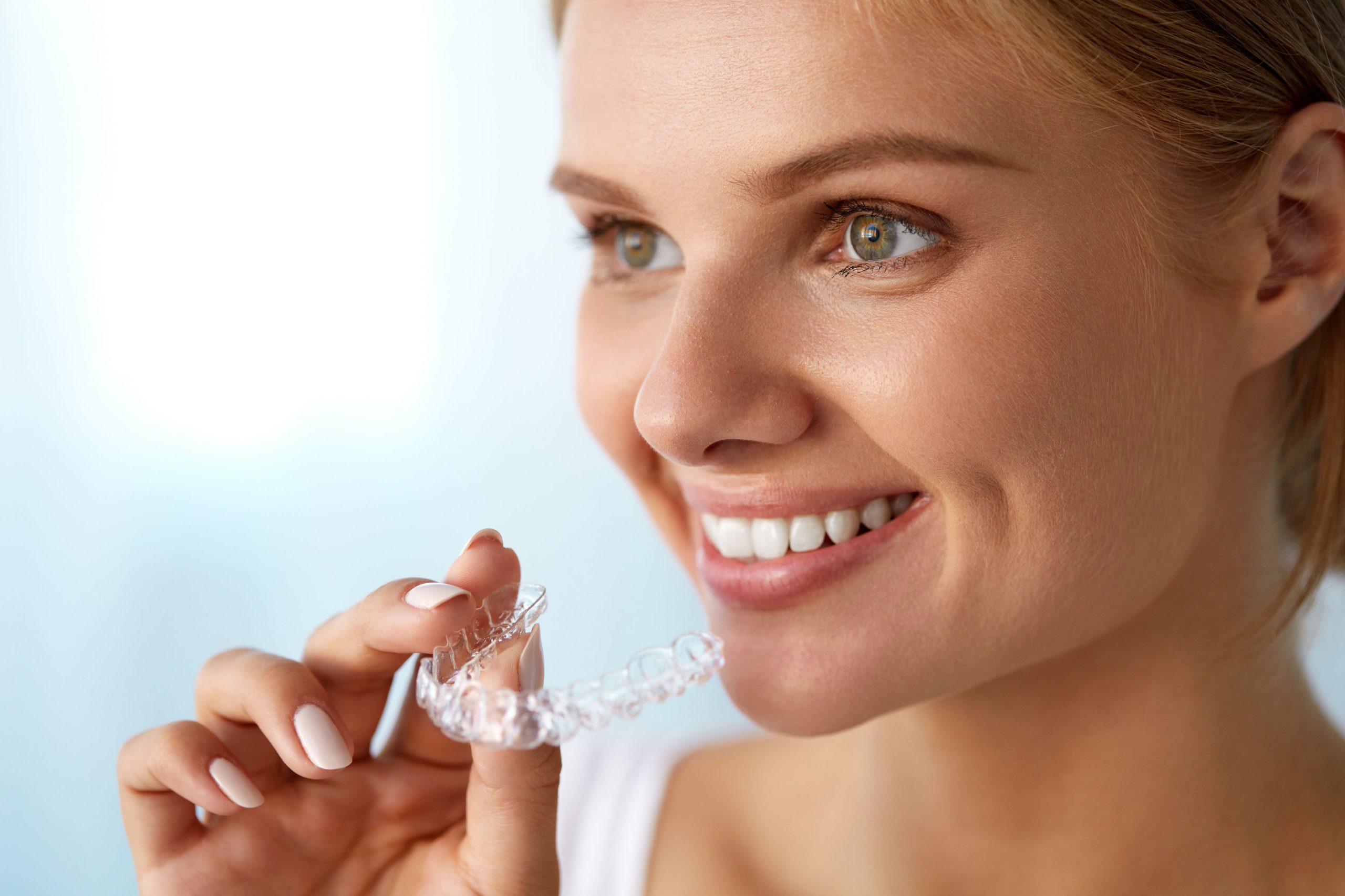 Why Your Glenview Dentist Should Fix Your Smile with Dental Implants